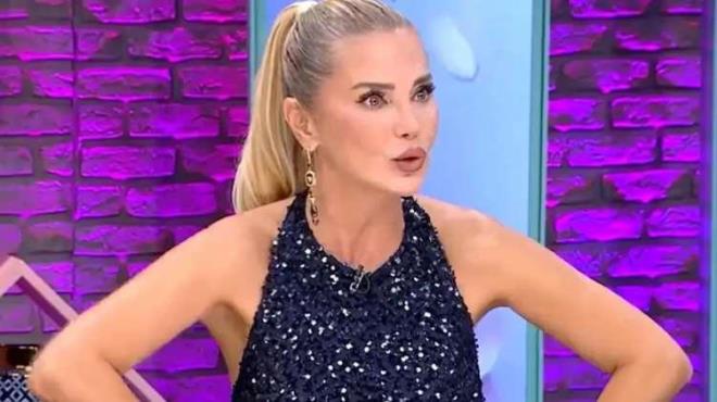 <span><strong>"HAKKIM HELAL DEL SANA" DYEREK TEPK GSTER</strong></span>Erken'in tepkisi, sz konusu hekimin sosyal medya hesabnda <strong>dier meslektalarn eletiren videolar paylamas</strong> zerine geldi.