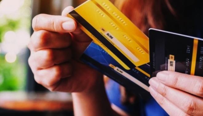 Uzmanlar, "Vatanda ekrannda allmn dnda bir yaz grrse kart hemen geri ekmeli ve ilemden vazgemelidir" ifadelerine yer veriyor.&nbsp;