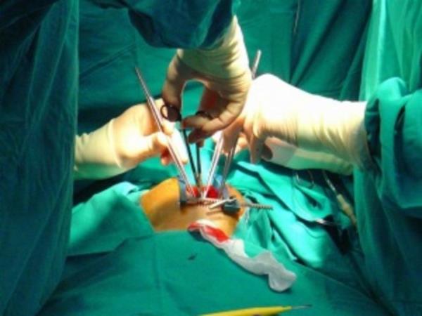 Aranan alt kelimelerde ise kalp krizi ile kalp ameliyat ilk ikide bulunuyor.