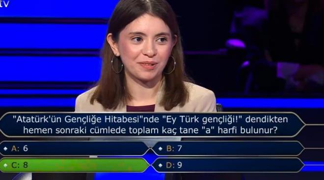 <strong>Oktay Kaynarca yarmacya nasihat ederek, "Mutlaka gittiinde bir daha oku. Defalarca okunmas gereken ve aklmzdan kmamas gereken bir reti" dedi.</strong>