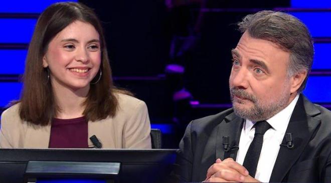 <span><em><strong>nl oyuncu Oktay Kaynarca'nn sunumunu stlendii ATV ekranlarnn reyting rekortmeni program "Kim Milyoner Olmak ster", son blmyle yine ok konuuldu. Femonen programn son blmnde yer alan "Genlie Hitabe" sorusunda yarmacnn verdii yant izleyenleri ekran bana toplad.</strong></em></span>