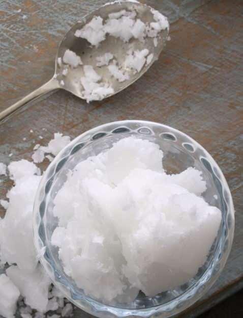 Dr. Harmony,&nbsp;bu yzden hastalara sklkla hindistan cevizi ya tketip tketmediklerini sorduunu ve LDL kolesterol ykselten nemli etkenlerden biri olduunu fark ettiini aklad. Ayrca tavsiyeleri arasnda <strong>"ll olmak artyla"</strong> tereya kullanmann daha iyi bir alternatif olacan belirtti.&nbsp;