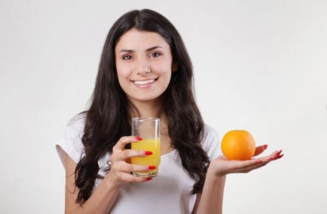 Kan portakal suyu ien gnllerde bir ay sonra, ksa zincirli ya asidi reten barsak bakterilerinin artt da grld. Bu maddeler salkl tansiyon ve dk iltihap seviyesiyle ilikilendiriliyor.