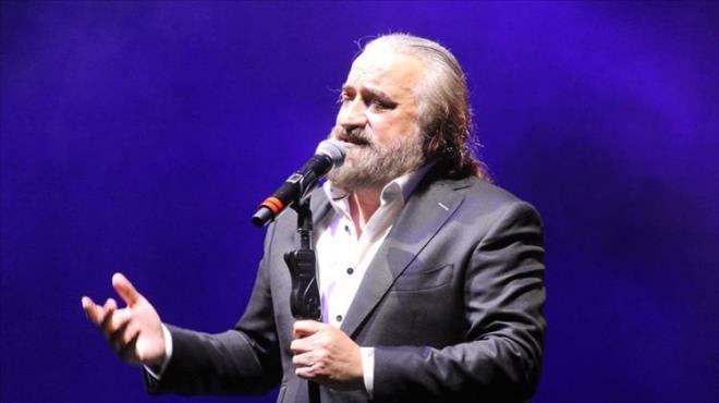 <p><strong>VOLKAN KONAK</strong></p>    <p>Kbrs'ta verdii konser srasnda rahatszlanan nl arkc Volkan Konak 31 Mart'ta hayatn kaybetti.&nbsp;</p>