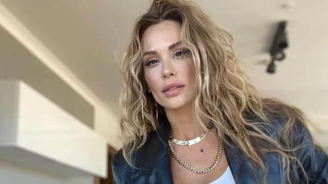 <p><strong>MAL</strong></p>    <p>4 yldr kanserle mcadele eden nl arkc imal 30 Mays'ta hayata gzlerini yumdu.&nbsp;</p>