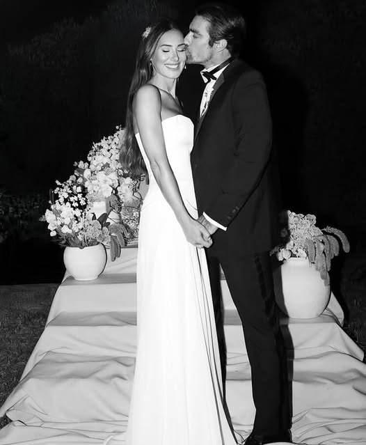 <p><span><strong>BRAHM ELKKOL VE NATAL YARCAN</strong></span></p>    <p><strong>nl oyuncu brahim elikkol da bu yl mutlulua 'evet' diyen isimler arasndayd. nl oyuncu, yazn son demlerinde Natali Yarcan ile sessiz sedasz bir ekilde nikah masasna oturdu.</strong></p>