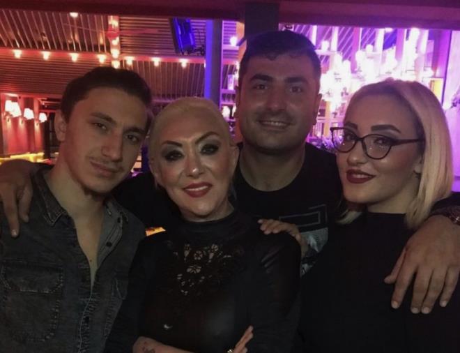 <p><strong>"BEN YAPTIM AMA OK PMANIM"</strong></p>  <p>Camdan dtn duyduum ilk zaman aklma hemen Tuyan'n att geldi. Cenazede gz gze geldik. 'Abla ben yaptm ama ok pimanm keke yapmasaydm' dedi."</p>