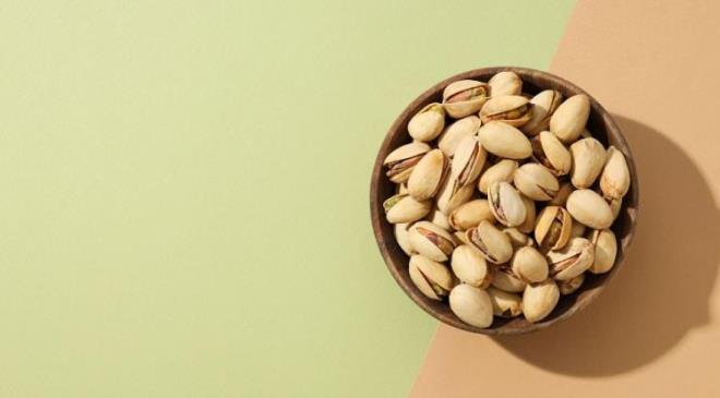 <strong>Bu leziz kuruyemiin B6 ve magnezyum ierii sinir sistemini destekler ve ruh halinin dengelenmesine katkda bulunur.</strong>