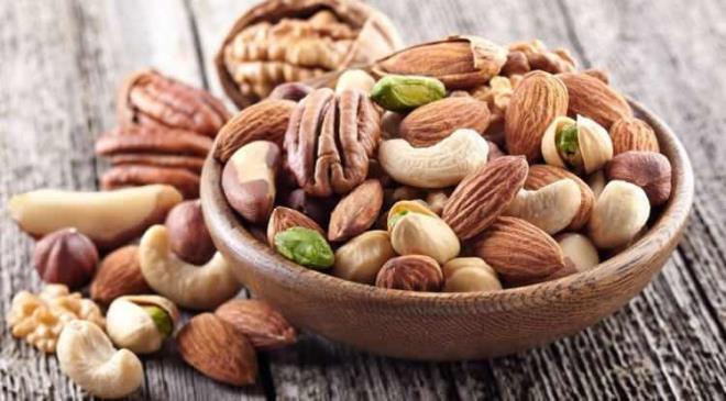 <strong>Aratrmalara gre; elinize alp avu avu tketebileceiniz bu doal lezzetler, kan dolamn iyiletirerek beyninize oksijen akn hzlandryor, hafza fonksiyonlarn destekliyor ve ruh halini de olumlu ynde etkiliyor.</strong>