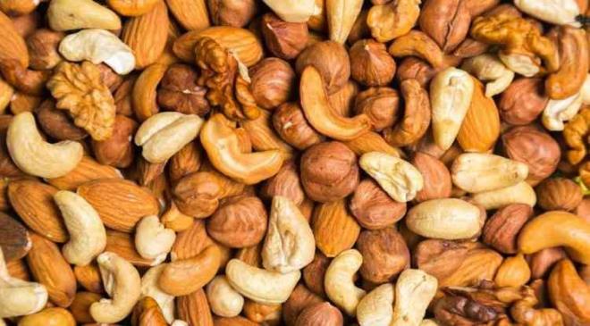 <strong>Salkl bir yaamn en nemli adm zengin ve besleyici ierikleri rutinimize dahil etmekle balyor. Bu noktada vitamin, mineral, protein ve kalsiyum zengini besinlere sofralarmza yer amaya zen gsteriyoruz. Yalnzca beden sal deil zihin saln da glendirmek iin lezzetli ve doal yntemlere bavurabiliriz.&nbsp;</strong>