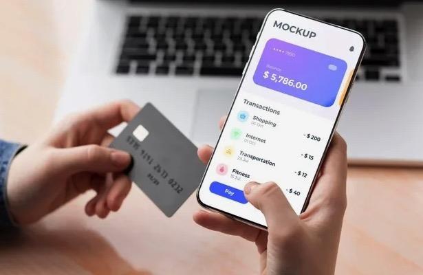 <p><strong>IBAN'LA PARA GNDERRKEN DKKAT EDLMES GEREKENLER</strong></p>  <p>Uzmanlar, artan dijital dolandrclk vakalar nedeniyle kullanclarn para transferi yaparken u kurallara mutlaka dikkat etmesi gerektiini vurgulad:&nbsp;</p>  <p>- IBAN' sadece gvendiiniz kiilere gnderin. Tanmadnz ya da emin olmadnz kiilerle paylamayn.</p>  <p>- Gnderim yaparken isim-IBAN elemesini mutlaka kontrol edin. Bankalar genellikle bu bilgiyi ekranda gsterir. Elemiyorsa ilemi iptal edin.</p>