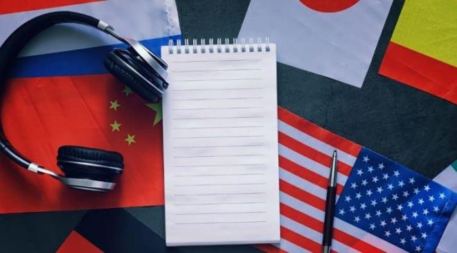 <p><span><strong>5. RUSA</strong></span></p>    <p><strong>Dilbilgisi karmaklyla bilinen Rusa ise listenin 5. srasnda. Kiril alfabesi kullanlan bu dilde yalnzca dilbilgisi kurallar deil telaffuz ve vurgu yerleri de zordur.</strong></p>