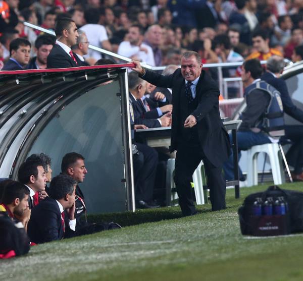 Hollanda karsnda kaan goller Fatih Terim'i adeta ldrtt