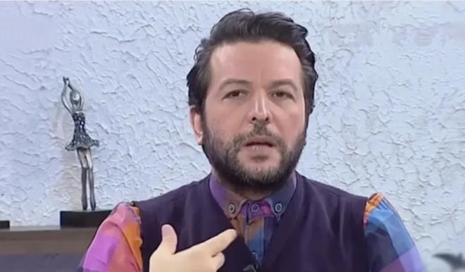 <p>Nihat Doan, Gll'nn lmyle ilgili phelerini dile getirdii iin arkcnn kz Tuyan lkem Glter tarafndan tehdit edildiini ne srd.</p>  <h1>"BEN BU OLAYI YAPTIKLARINA NANIYORUM ARTIK"</h1>  <p>Trkc Nihat Doan da katld programda Tuyan lkem Glter'le ilgili u iddialarda bulundu:</p>