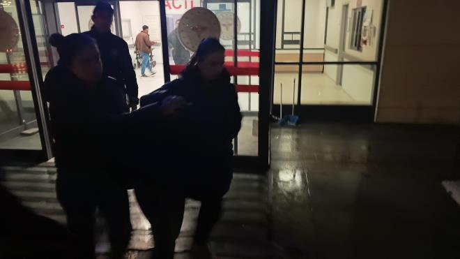 <h2 class="mb-2 mt-4 font-display font-semimedium text-base first:mt-0">Soruturmann seyri</h2>  <p class="my-2 [&amp;+p]:mt-4 [&amp;_strong:has(+br)]:inline-block [&amp;_strong:has(+br)]:pb-2">Gll'nn pheli lmyle ilgili soruturma Yalova Cumhuriyet Basavclnca ok ynl olarak srdrlyor. Kznn ve arkadann ifadesi, olaya dair soru iaretlerinin giderilmesi ve lmn nasl gerekletiinin netletirilmesi asndan kritik nem tayor.</p>