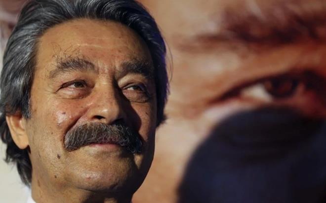 Yeilam'n efsane ve unutulmaz ismi Kadir nanr, yaklak bir yldr fizik tedavi gryor. Uzun zamandr tedavi gren usta oyuncunun gncel yaam ve sal merak ediliyor. Bir sredir gzlerden uzak olan Kadir nanr'n son hali, sosyal medyada paylalan bir fotoraf ile ortaya kt.