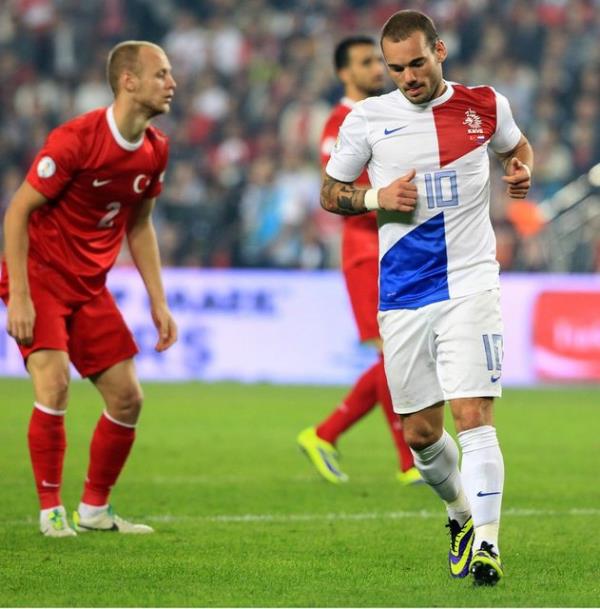 Karlamann biti ddyle birlikte taraftarlar her iki takm oyuncularn da alklad.