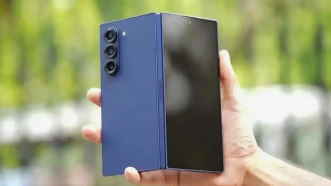 LSTENN ZRVESNDE RED MAGC 11 PRO VAR: Listenin zirvesinde, Snapdragon 8 Elite Gen5 ilemcisiyle ne kan Red Magic 11 Pro bulunuyor. st dzey performansyla rakiplerini geride brakan modeli, ikinci srada iQOO 15 takip etti. nc srada ise OnePlus 15 yer ald.