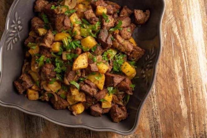 <strong>Dnyann en tartmal lezzetlerinden biri olan sakatatlar, kimi ii ziyafet kimi iinse tabakta asla yeri olmayan bir tabu! Her ne kadar tad ve dokusu tartma konusu olsa da bu besinler, faydalaryla tam bir ifa deposu.</strong>