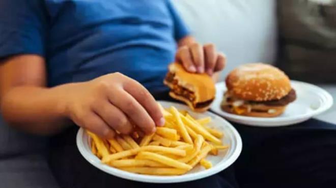 V�cudumuzun <strong>sodyum</strong> ve <strong>su</strong> dengesini sa�lamak i�in ayn� zamanda birka� �eye daha yapmam�z gerekir.