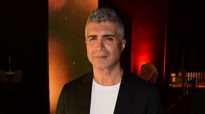 <p><strong>T�M S�TEY� ALDI �DD�ASI</strong></p>    <p>�zcan Deniz'in bir sitede kira getiri 300 bin TL olan villalardan 20 tane ald��� iddia edildi.</p>