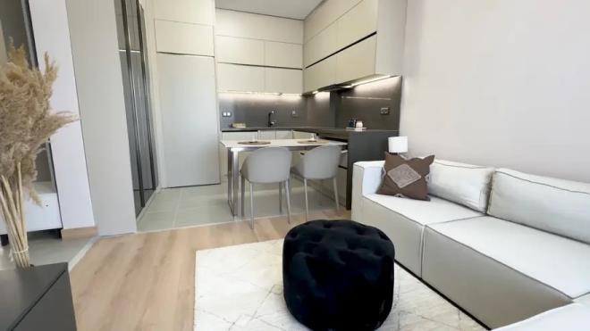 �evre, �ehircilik ve �klim De�i�ikli�i Bakanl���ndan yap�lan a��klamaya g�re, Bakanl�k koordinasyonunda TOK� taraf�ndan 81 ilde dar gelirli vatanda�lar�n uygun ko�ullarda ev sahibi olmalar�n� sa�layacak Y�zy�l�n Konut Projesi i�in ba�vurular 10 Kas�m'da ba�lad�.       <br>  �ehirlerin bar�nma talebi, n�fus yo�unlu�u ve ekonomik yap�s� dikkate al�narak planlanan 500 bin sosyal konut i�in ba�vurular e-Devlet �zerinden 18 Aral�k'ta, Ziraat Bankas�, Halk Bankas�, Emlak Kat�l�m Bankas� �zerinden ise 19 Aral�k'ta sona erecek.