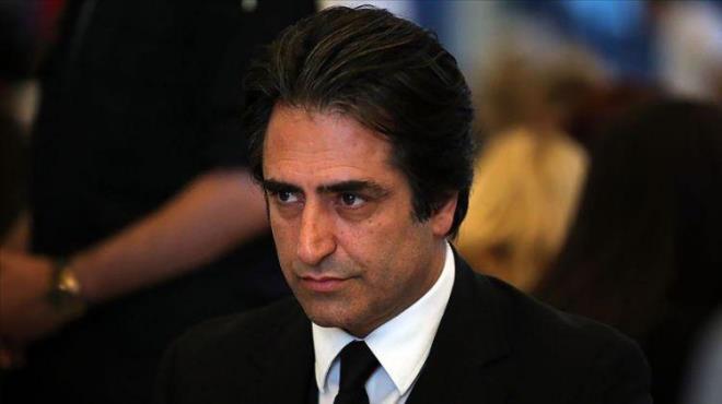 <p><strong>MAHSUN KIRMIZG�L</strong></p>    <p>450 bin dolar (19 milyon 200 bin lira) (KKTC)</p>