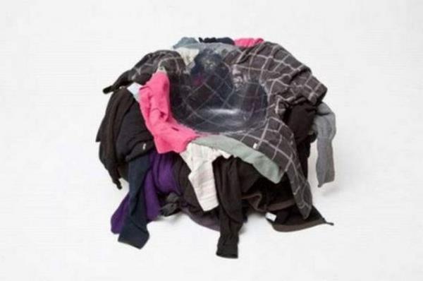 Dank yaamay alkanlk haline getiren bu kii ise, koltua att amarlar toplamay unutunca byle bir tasarm ortaya km.