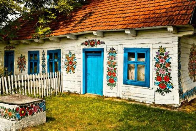 <p><strong>21- Kopriv�titsa (Bulgaristan)</strong></p>    <p><strong>22- Porvoo (Finlandiya)</strong></p>    <p><strong>23- Saint-Cirq-Lapopie (Fransa)</strong></p>    <p><strong>24- Riquewihr (Fransa)</strong></p>    <p><strong>25- Sint-Martens-Latem (Bel�ika)</strong></p>    <p><strong>26- Zalipie (Polonya)</strong></p>    <p><strong>27- Monsanto (Portekiz)</strong></p>    <p><strong>28- Ohrid (Kuzey Makedonya)</strong></p>    <p><strong>29- Kotor (Karada�)</strong></p>    <p><strong>30- Gura Humorului (Romanya)</strong></p>