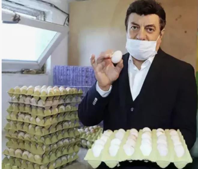 Bir s�re bu sekt�rde yer alan �ark�c�, orta�� taraf�ndan ise doland�r�lm��t�. Yine de i�ine devam eden Sabah, daha fazla dayanamad�.