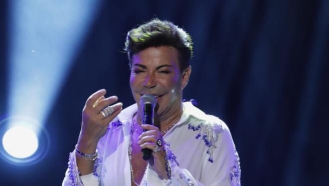 Son olarak Fatih �rek'in yak�n dostu G�lay Kamaz eski bir foto�raf� payla�arak "�zledim �ok. Mucizelere mi kald�k acaba? Olsun mucizeler ger�ekle�mek i�in var!..