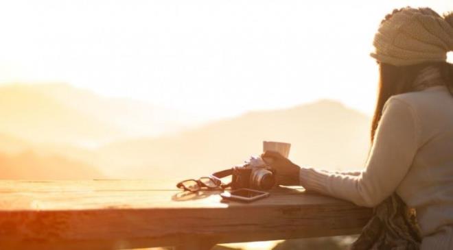 <p><span><strong>"YE��L �AYIN DER� KANSER�N� �NLEMEDE BEL�RG�N KATKISI VAR"</strong></span></p>    <p><strong>Beslenmenin deri kanserini �nlemede �nemli bir etken oldu�unu ifade eden Dr. Kawasumi, ��yle konu�tu:</strong></p>    <p><strong>"Kahvenin deri kanseri �zerindeki etkisini 2004 y�l�nda, daha asistanken ara�t�rmaya ba�lad�m. Hocalar�mla birlikte beslenmenin deri kanserini �nlemedeki rol�n� inceledik. �nce ye�il �ay�n etkisine bakt�k, ��nk� ye�il �ayda y�ksek oranda kafein bulunuyor. Deneysel �al��malar�m�zda ye�il �ay�n deri kanserini �nlemede belirgin katk�s� oldu�unu g�rd�k."</strong></p>