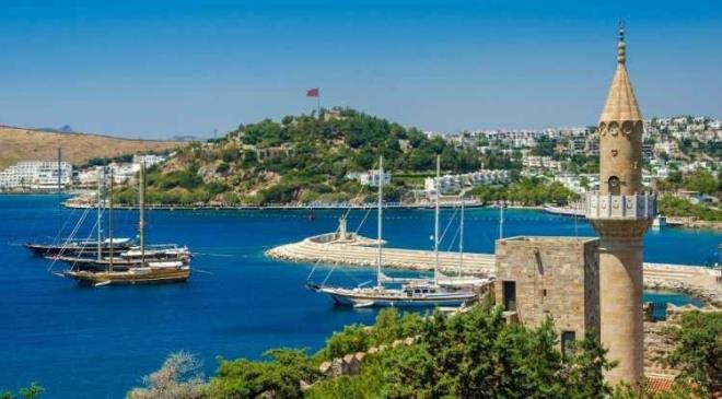 <p><span><strong>2 - MU�LA</strong></span></p>    <p><strong>Geldik listenin 2'nci s�ras�na! Yaz turizminin pop�ler noktalar�ndan Mu�la'da genel ortalama ya�am s�resi 80,7 y�l.</strong></p>    <p><strong>�ehirde kad�nlarda ortalama ya�am s�resi 84,0 y�l, erkeklerde ise ortalama ya�am s�resi 77,7 y�l.</strong></p>