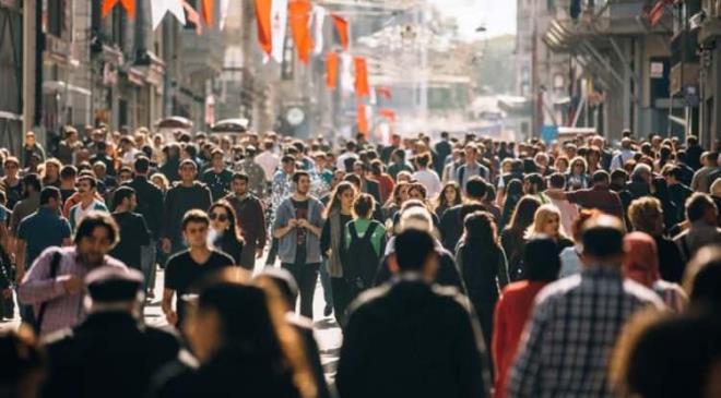 T�rkiye �statistik Kurumu (T��K), �ehir ve cinsiyet bazl� veriler �er�evesinde T�rkiye'de ortalama ya�am s�resinin en y�ksek oldu�u illeri a��klad�. Yap�lan analiz kapsam�nda ilk 10'da yer alan illerin b�y�k b�l�m�n�n ayn� b�lgeden olmas� dikkat �ekti. ��te, T�rkiye'nin en uzun ya�ayan �ehirleri...