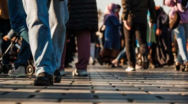 T��K taraf�ndan T�rkiye'nin en uzun �m�rl� illerine y�nelik yap�lan son ara�t�rma, �arp�c� sonu�lar� g�zler �n�ne serdi. Kad�n ve erkeklerin ya�am s�releri ayr� ayr� de�erlendirilerek haz�rlanan ara�t�rmaya g�re T�rkiye'de ortalama ya�am s�resi 78,3 y�l olarak kay�tlara ge�ti.