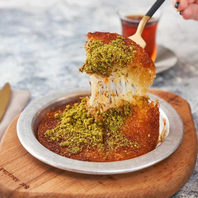 Kullan�c� oylar�yla belirlenen bu listede, <strong>Antakya K�nefesi</strong> birinci s�raya yerle�erek <strong>T�rk mutfa��n�n d�nya gastronomisindeki g��l� ve sayg�n konumunu</strong> bir kez daha ortaya koydu.