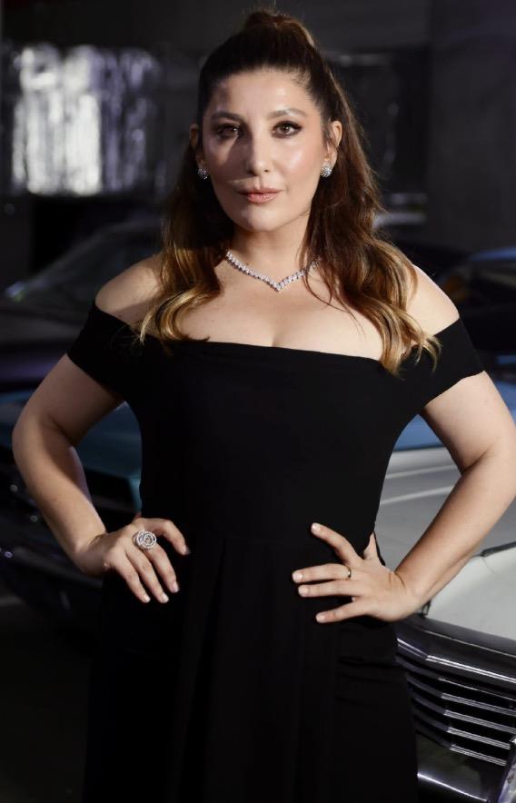 Bozoklu'nun bahsetti�i ki�inin, ge�mi�te yak�n dostu olan ancak �imdilerde g�r��medi�i Ezgi Mola oldu�u iddia edildi.&nbsp;