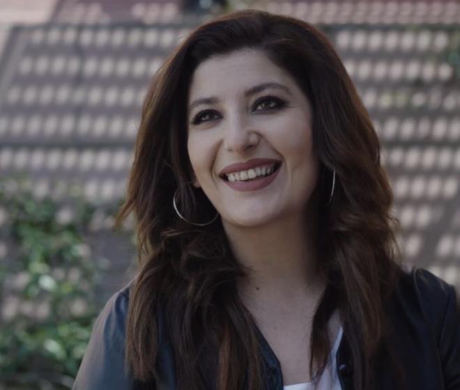 �ebnem Bozoklu, y�llar �nceki konservatuvar s�nav� an�s�n� da payla�t�. 1996 y�l�nda girdi�i konservatuvar s�nav�nda ya�ad��� ilgin� bir olaydan bahseden Bozoklu, "�lk b�l�m oyunculuk a�amas�nda sahnelerimi oynad�m.