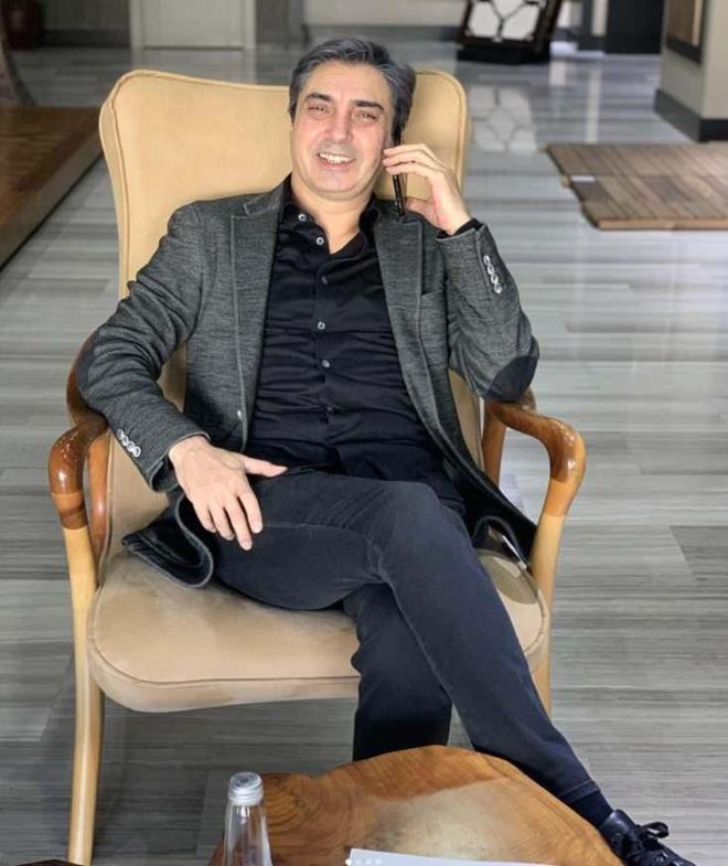 Nagehan Ka��k�� ile evlili�inden d�nyaya gelen o�ullar� Ali Nadir ve Yusuf Emir'i g�zlerden uzak b�y�ten �a�maz, iki o�lunun son halini payla�t�.