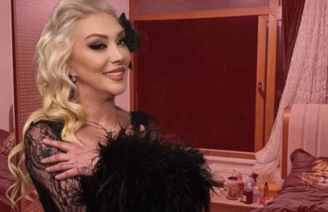 <p>G�ll�</p>  <p>26 Eyl�l 2025</p>