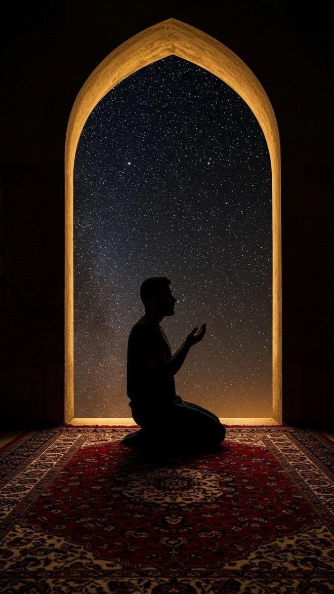 "Dualarda bulu�mak �midiyle... Regaip Kandiliniz hay�rl� ve bereketli olsun."