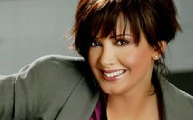 90'l� y�llarda ATV ekranlar�nda sundu�u A'dan Z'ye program�yla haf�zalara kaz�nan 56 ya��ndaki Esra Ceyhan, uzun s�redir televizyon ekranlar�ndan uzak bir ya�am y�r�yor. Sosyal medyay� aktif �ekilde kullanan �nl� sunucu, son halini payla�t�. Ceyhan'�n payla��m� k�sa s�rede b�y�k ilgi g�r�rken, takip�ilerinden �ok say�da yorum geldi.