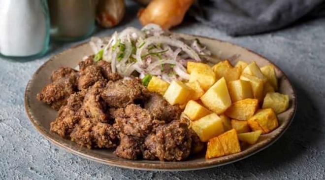 Kimilerinin burun k�v�rd��� kimilerinse bay�la bay�la t�ketti�i ci�erin lezzeti tart��mal� olsa da faydalar�n� es ge�mek m�mk�n de�il. B12 ve kolajen deposu olan bu s�per besinin faydalar�n� sizler i�in derledik...