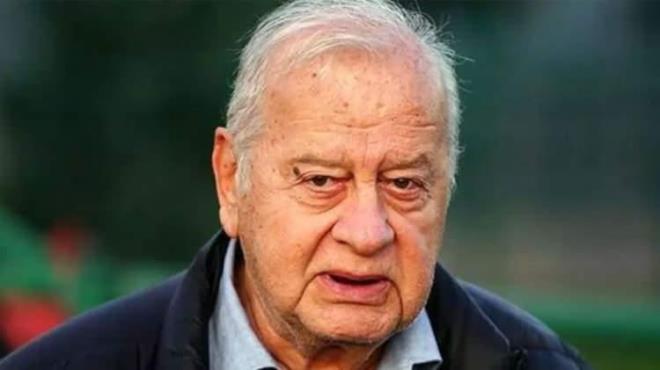 O G�NLER� ANLATIRKEN G�ZYA�LARINA HAK�M OLAMADI  <br>  Ko�yi�it ile evliliklerinin ilk y�llar�nda kumar oynad���n� ve bu k�t� al��kanl���ndan e�i sayesinde kurtuldu�unu itiraf eden Soydan, ��yle konu�tu:    "Evlendik �st�nden bir sene ge�ti bir g�n o zaman saat 12'den sonra her g�n ak�am gazeteler ��kard� Taksim'de biz de al�p ben onlar� giderdim evime. Bir g�n gece saat 3 bu�uk. Ge� kald�m, Kamil abi vard�r Galatasarayl�. Onunla beraber maalesef bir kumarhaneden ��kt�m.