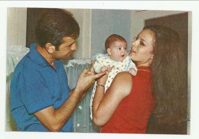 <strong>"H�lya Han�m'� g�rd���m gibi, �ans�m d�nd� benim. H�lya Han�m hayatta en b�y�k �ans�md�r." diyen Soydan, e�i sayesinde hayat�n�n de�i�ti�ti�ini dile getirdi.</strong>