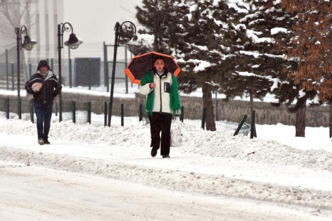 ��te yurdun �e�itli b�lgelerinde etkili olan kar ya���� ve ortaya ��kan kartpostall�k manzaralar: