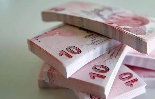 YURT DI�I �IKI� HARCI<br>    Mobil telefon aboneli�inin ilk tesisinde al�nmas� gereken maktu �zel ileti�im vergisi tutar� da 700 lira olarak belirlendi. 1 Ocak'tan itibaren konutlar ile i� yerleri ve di�er �ekilde kullan�lan binalara ait �evre temizlik vergisi tutarlar� yeniden tespit edildi. T�rkiye Cumhuriyeti pasaportuyla yurt d���na ��kacak yolculardan tahsil edilen har� tutar� 1250 lira olarak yeniden belirlendi.