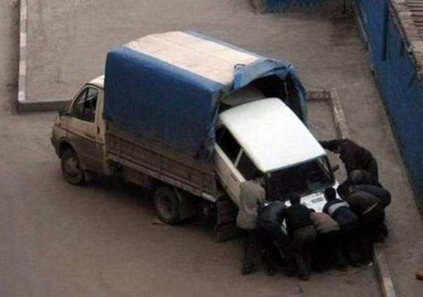 Arabaya ekici armak yerine kamyona ykleyip gtrmek yine karadenizde grebileceiniz bir durum.