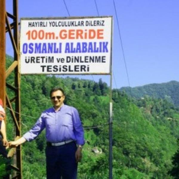 Trkiye'nin her yerinde tabelalar 100 metre ileri Karadenizde 100 metre geriyi gsterir.