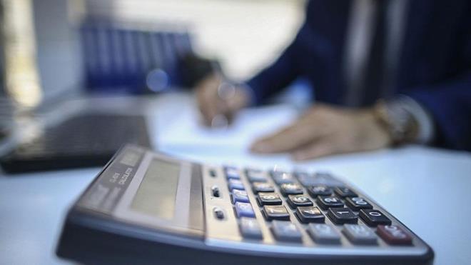 <strong>PROFES�R VE ARA�TIRMA G�REVL�S� ZAMLI MAA�I<br></strong>111.348 TL maa� alan profes�r�n zaml� yeni maa�� 135.089 TL oldu.<br>73.792 TL maa� alan ara�t�rma g�revlisinin zaml� maa�� 90.568 TL oldu.&nbsp;